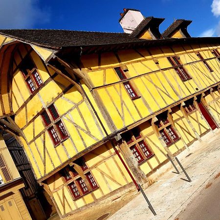 Maison Du Dauphin 1534 Troyes Eksteriør billede