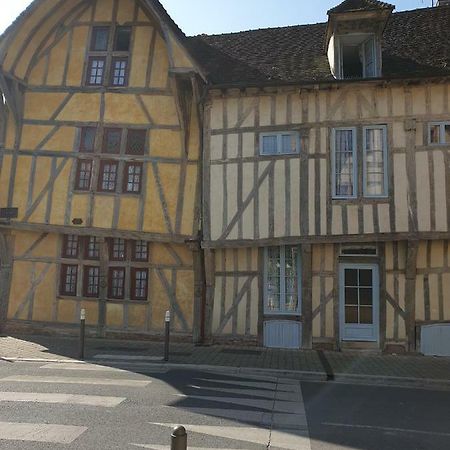 Maison Du Dauphin 1534 Troyes Eksteriør billede